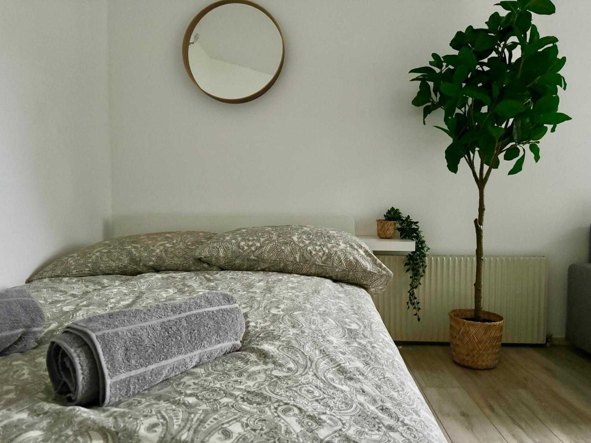 Stylish Schonbrunn Apartments With Free Parking Viyana Dış mekan fotoğraf