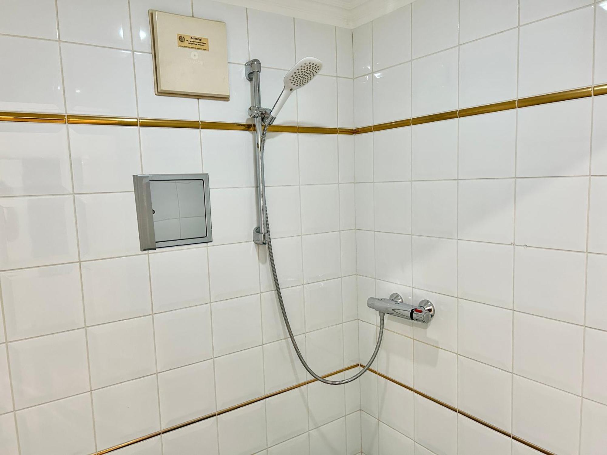 Stylish Schonbrunn Apartments With Free Parking Viyana Dış mekan fotoğraf